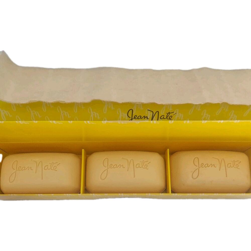 Vintage Jean Nate Savon Pour Le Bain Bath Soap No 28 (3) 4.25 Oz Soap Cakes Prop